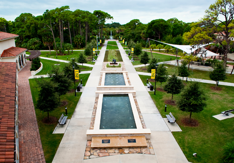 courtyard at usf-sarasota-manatee
