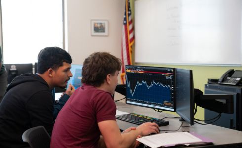 High School Students Learn About Wall Street at the Bloomberg Lab