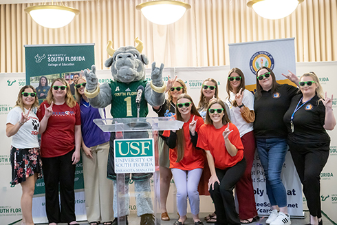 Teacher signing day