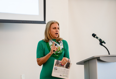 Lisa Krouse speaking to audience members