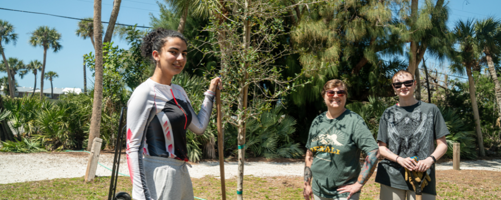 Beyonce Landa, Sara Genter, Karen Atwood